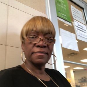 Meet your Posher, Corrine